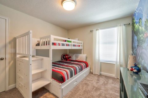 Casa en venta en Kissimmee, Florida, 6 dormitorios, 305.74 m2 № 2225973 - foto 28