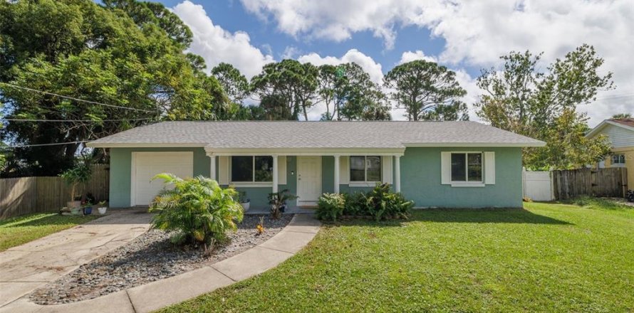 House in Edgewater, Florida 3 bedrooms, 99.03 sq.m. № 2391302