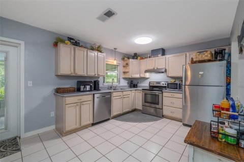 House in Edgewater, Florida 3 bedrooms, 99.03 sq.m. № 2391302 - photo 10