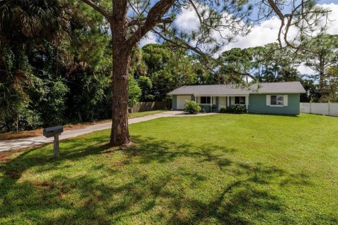 House in Edgewater, Florida 3 bedrooms, 99.03 sq.m. № 2391302 - photo 3