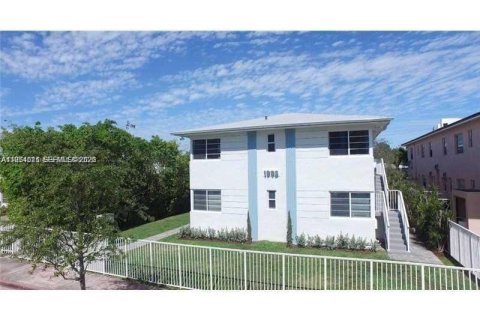 Apartamento en Miami Beach, Florida 2 dormitorios, 513.38 m2 № 2009451