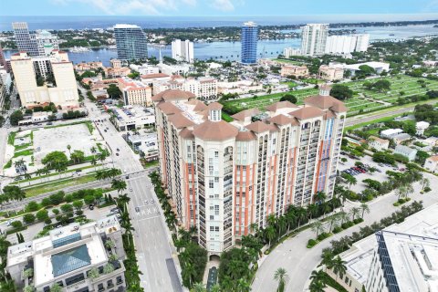 Copropriété à louer à West Palm Beach, Floride: 2 chambres, 104.05 m2 № 2398004 - photo 24