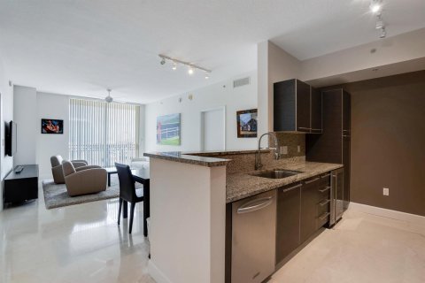 Copropriété à louer à West Palm Beach, Floride: 2 chambres, 104.05 m2 № 2398004 - photo 3
