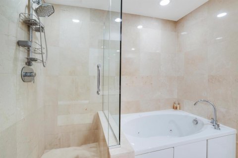Copropriété à louer à West Palm Beach, Floride: 2 chambres, 104.05 m2 № 2398004 - photo 10