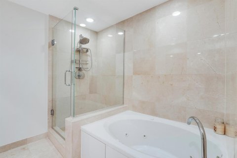 Copropriété à louer à West Palm Beach, Floride: 2 chambres, 104.05 m2 № 2398004 - photo 12