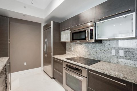 Condo à West Palm Beach, Floride, 2 chambres  № 2398004