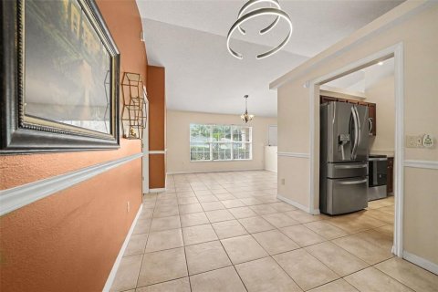 Villa ou maison à vendre à Apopka, Floride: 3 chambres, 144.56 m2 № 2415437 - photo 12