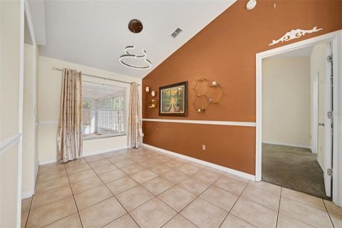 Villa ou maison à vendre à Apopka, Floride: 3 chambres, 144.56 m2 № 2415437 - photo 10