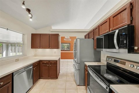 Villa ou maison à vendre à Apopka, Floride: 3 chambres, 144.56 m2 № 2415437 - photo 15