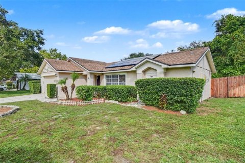 Villa ou maison à vendre à Apopka, Floride: 3 chambres, 144.56 m2 № 2415437 - photo 3