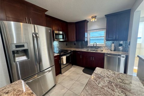 Copropriété à louer à Clearwater, Floride: 2 chambres, 103.21 m2 № 2144164 - photo 12