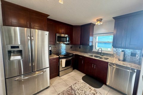 Copropriété à louer à Clearwater, Floride: 2 chambres, 103.21 m2 № 2144164 - photo 10