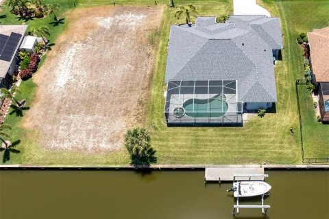 House in Port Charlotte, Florida 3 bedrooms, 193.33 sq.m. № 1673884 - photo 21