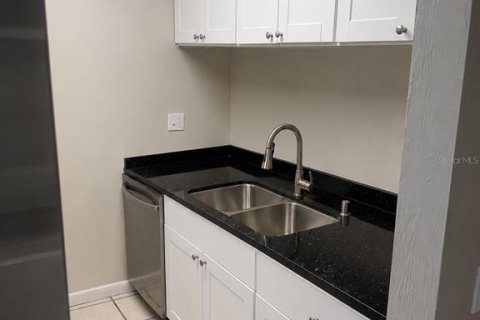Appartement à louer à Gainesville, Floride: 2 chambres, 86.4 m2 № 2267295 - photo 3