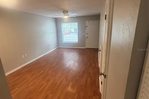 Appartement à louer à Gainesville, Floride: 2 chambres, 86.4 m2 № 2267295 - photo 8