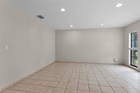 Casa en alquiler en Tampa, Florida, 4 dormitorios, 161.74 m2 № 1883935 - foto 4