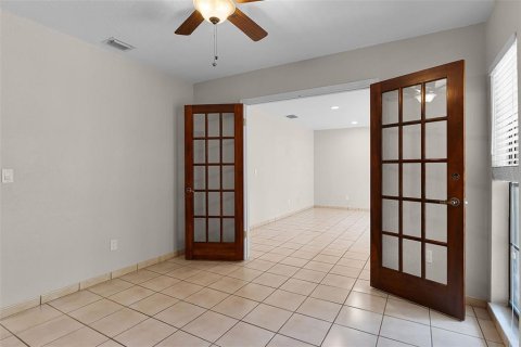 Casa en alquiler en Tampa, Florida, 4 dormitorios, 161.74 m2 № 1883935 - foto 15