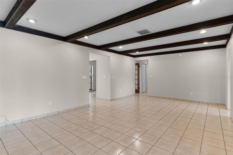 Casa en alquiler en Tampa, Florida, 4 dormitorios, 161.74 m2 № 1883935 - foto 6