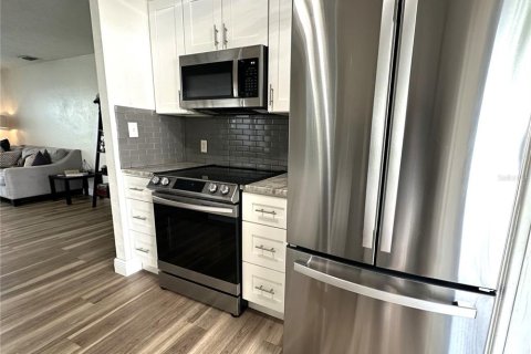 Casa en venta en Orlando, Florida, 2 dormitorios, 78.97 m2 № 1907633 - foto 17