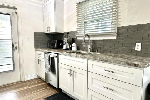 Casa en venta en Orlando, Florida, 2 dormitorios, 78.97 m2 № 1907633 - foto 15