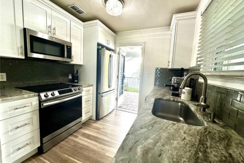 Casa en venta en Orlando, Florida, 2 dormitorios, 78.97 m2 № 1907633 - foto 18