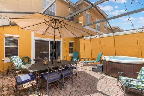 Townhouse in Kissimmee, Florida 3 bedrooms, 119.47 sq.m. № 2384341 - photo 5