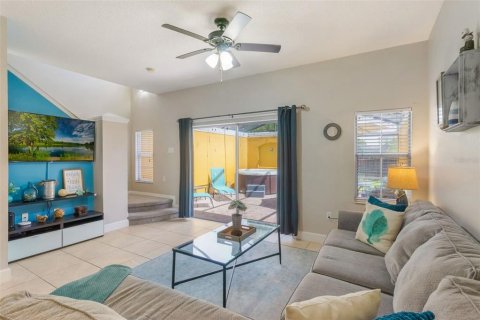 Townhouse in Kissimmee, Florida 3 bedrooms, 119.47 sq.m. № 2384341 - photo 7