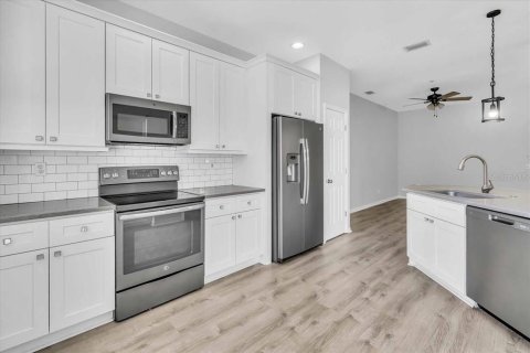 Adosado en alquiler en Sarasota, Florida, 3 dormitorios, 138.24 m2 № 1903240 - foto 6