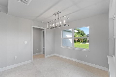 Casa en venta en Port Charlotte, Florida, 3 dormitorios, 153.66 m2 № 1358070 - foto 14