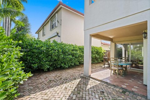 Villa ou maison à vendre à Doral, Floride: 3 chambres, 152.45 m2 № 2431337 - photo 23