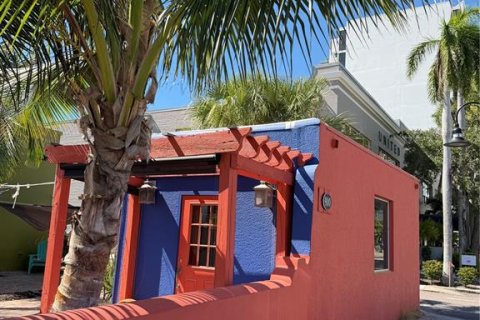 House in Sarasota, Florida 1 bedroom, 104.89 sq.m. № 2391317 - photo 6