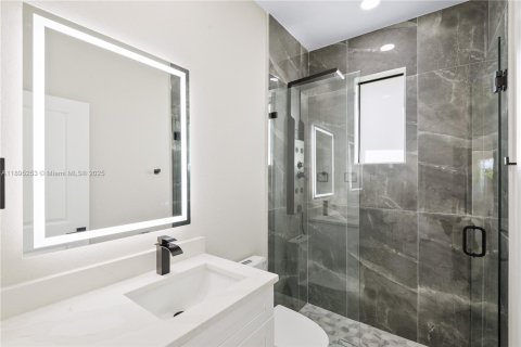 Villa ou maison à vendre à Lehigh Acres, Floride: 4 chambres, 141.4 m2 № 2035801 - photo 11