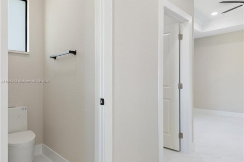 Villa ou maison à vendre à Lehigh Acres, Floride: 4 chambres, 141.4 m2 № 2035801 - photo 23