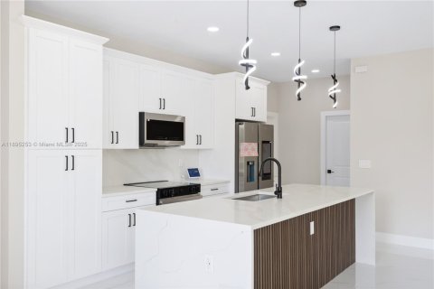 Villa ou maison à vendre à Lehigh Acres, Floride: 4 chambres, 141.4 m2 № 2035801 - photo 16