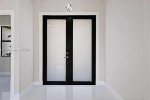 Villa ou maison à vendre à Lehigh Acres, Floride: 4 chambres, 141.4 m2 № 2035801 - photo 5