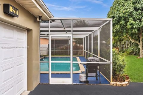 Villa ou maison à vendre à Hollywood, Floride: 3 chambres, 138.8 m2 № 1958105 - photo 22