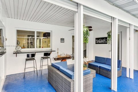 Villa ou maison à vendre à Hollywood, Floride: 3 chambres, 138.8 m2 № 1958105 - photo 17