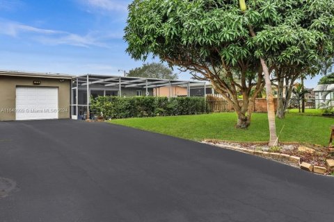 Villa ou maison à vendre à Hollywood, Floride: 3 chambres, 138.8 m2 № 1958105 - photo 3