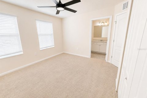 Townhouse in Palm Coast, Florida 2 bedrooms, 134.06 sq.m. № 2217470 - photo 15