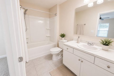 Townhouse in Palm Coast, Florida 2 bedrooms, 134.06 sq.m. № 2217470 - photo 12