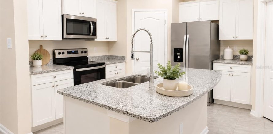 Townhouse in Palm Coast, Florida 2 bedrooms, 134.06 sq.m. № 2217470