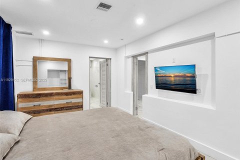 Снять в аренду виллу или дом в Помпано-Бич, Флорида 4 спальни, 165.37м2, № 2035117 - фото 7