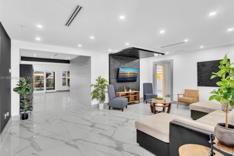 Снять в аренду виллу или дом в Помпано-Бич, Флорида 4 спальни, 165.37м2, № 2035117 - фото 4