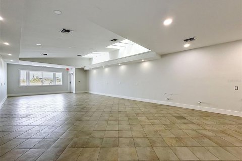 Commercial property in Hudson, Florida № 2113273 - photo 15