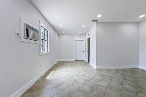Commercial property in Hudson, Florida № 2113273 - photo 28