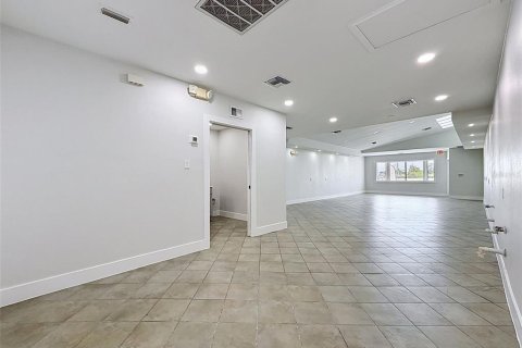 Commercial property in Hudson, Florida № 2113273 - photo 20