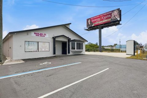 Commercial property in Hudson, Florida № 2113273 - photo 4