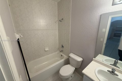Condominio en alquiler en Homestead, Florida, 3 dormitorios, 109.81 m2 № 1993705 - foto 23