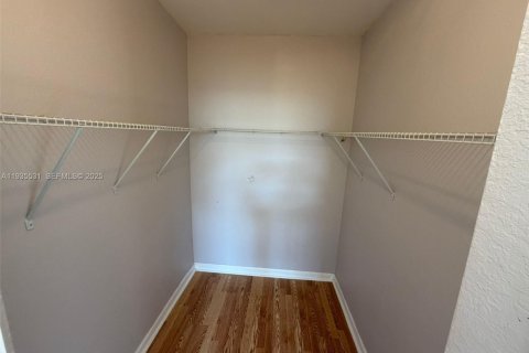 Condominio en alquiler en Homestead, Florida, 3 dormitorios, 109.81 m2 № 1993705 - foto 9