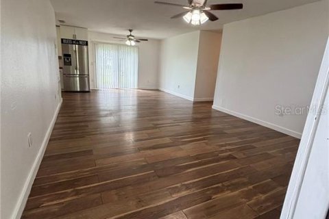 Casa en venta en Port Charlotte, Florida, 3 dormitorios, 103.68 m2 № 1918102 - foto 2